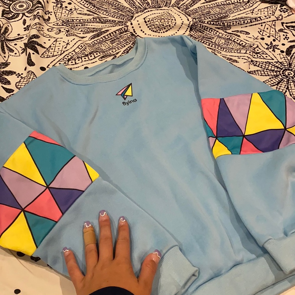 ADORABLE SIZE XS BLUE CREWNECK💙